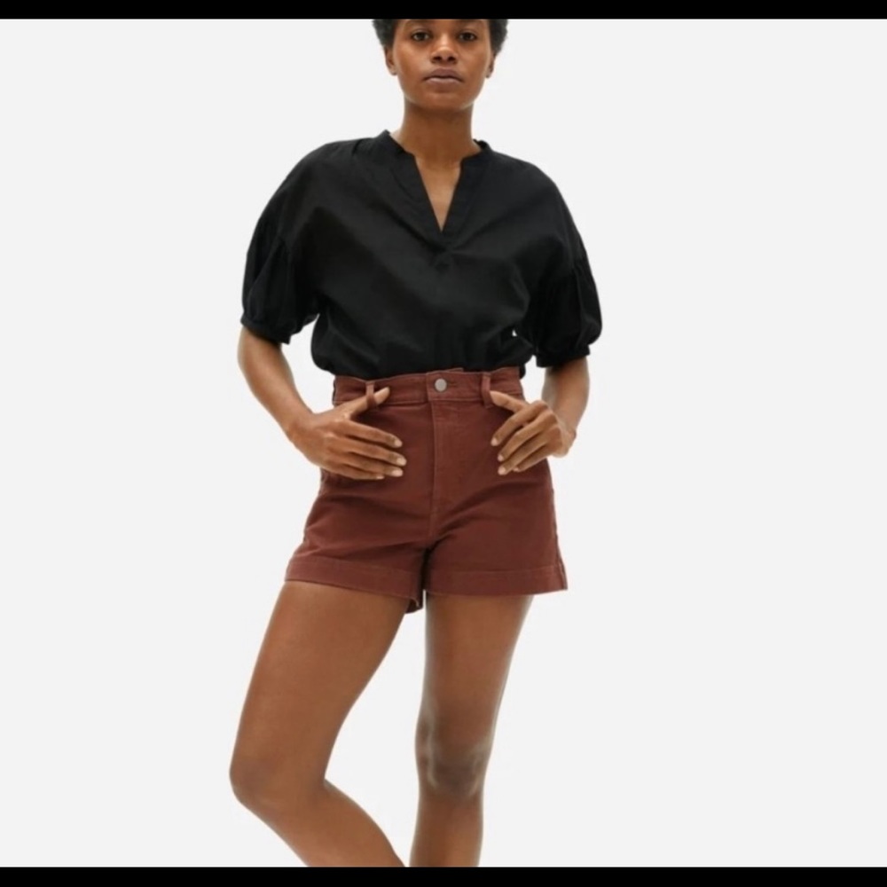 Everlane cotton twill shorts in Rosewood